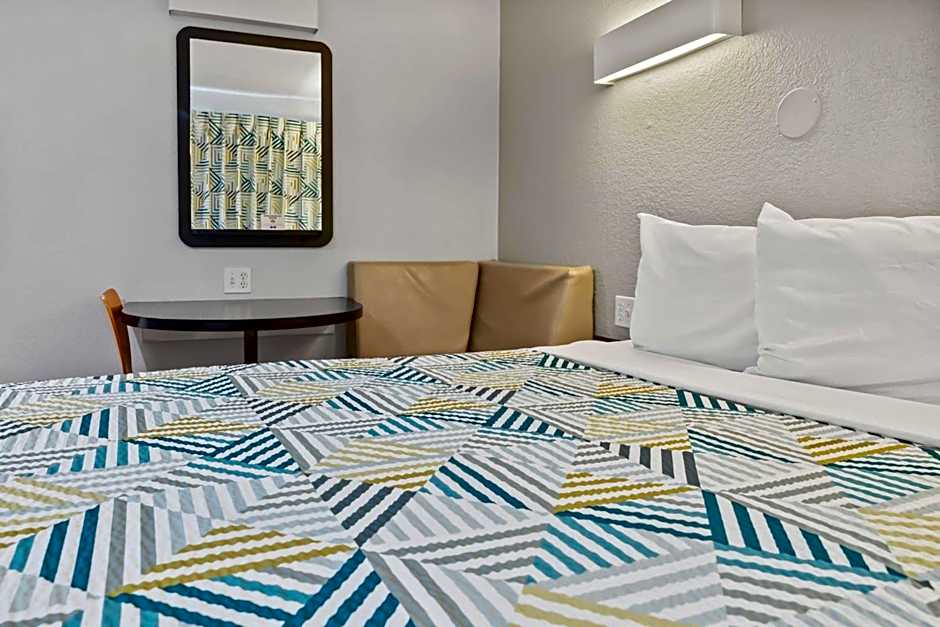 Motel 6 Ventura Beach