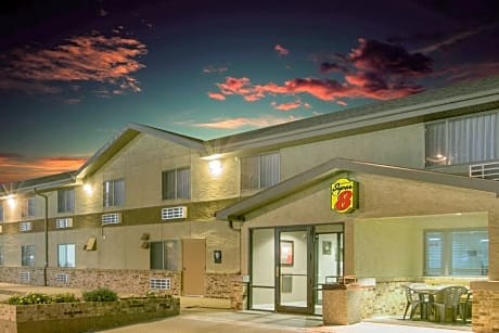 Super 8 by Wyndham Hastings