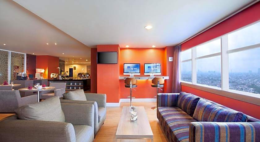 Novotel Jakarta Gajah Mada Hotel