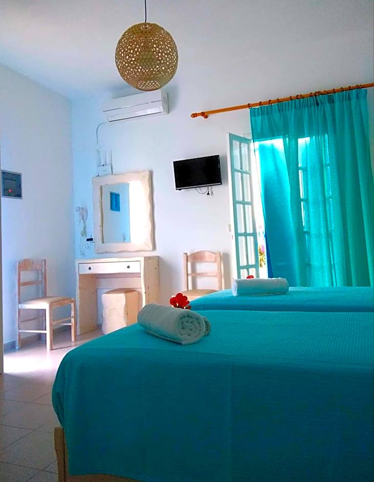 Anna Maria Rooms Santorini