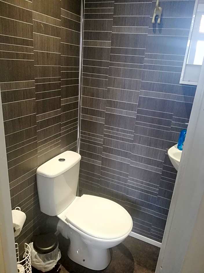 Camelot Seafront Hotel