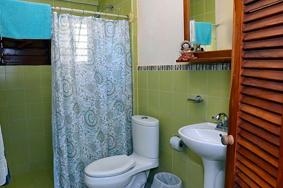 AH KIN Cancun Centro