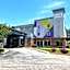 Dothan East Inn & Suites