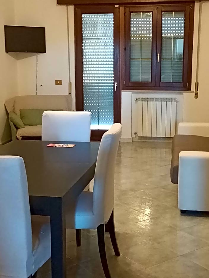 King Suite - Intera Suite vicino Aeroporto e Fiera di Roma