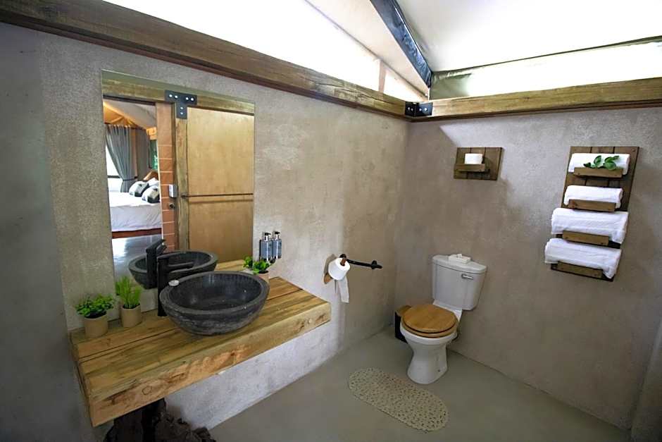 Little Africa Safari Lodge