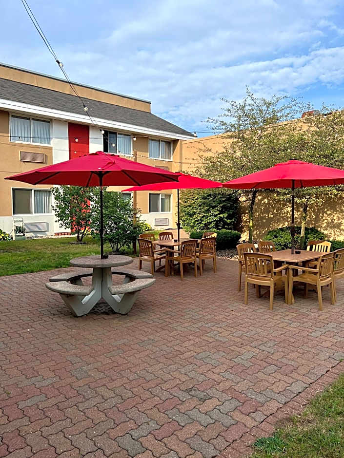 Econo Lodge Wausau - Rothschild