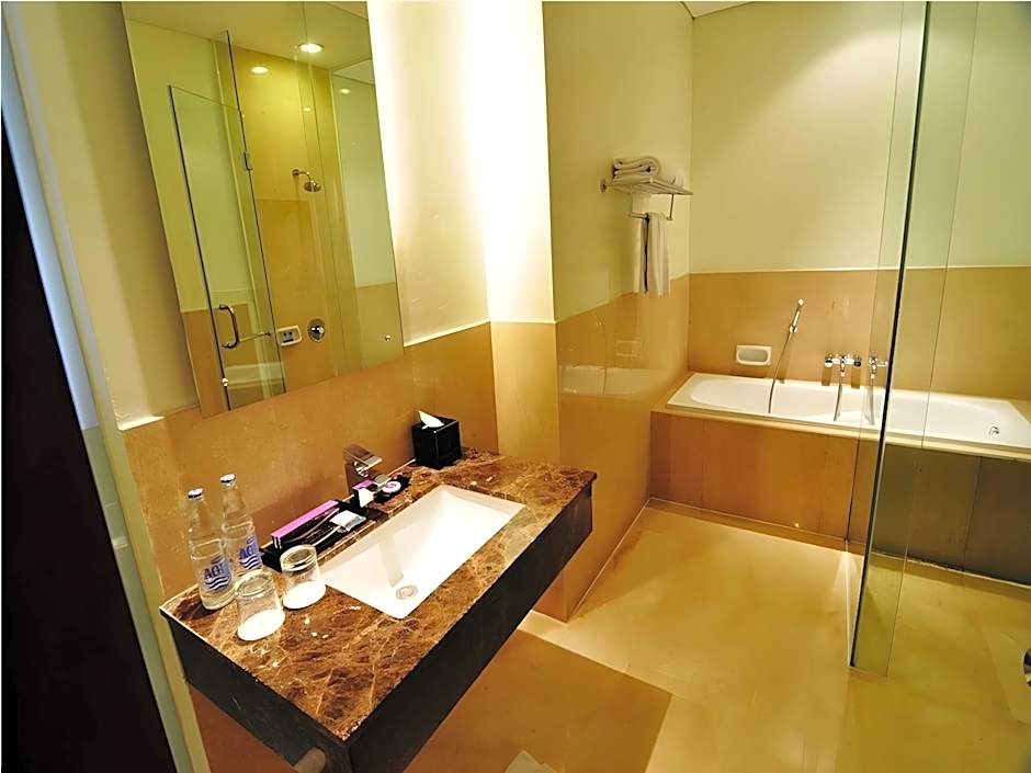 Quest Hotel Simpang Lima - Semarang by ASTON