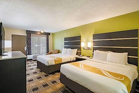Queen Room with Two Queen Beds - Non-Smoking