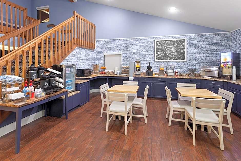 AmericInn by Wyndham West Salem