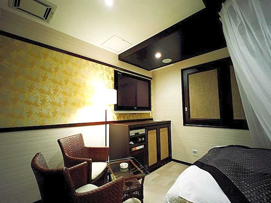 Hotel Woo (Adults Only)