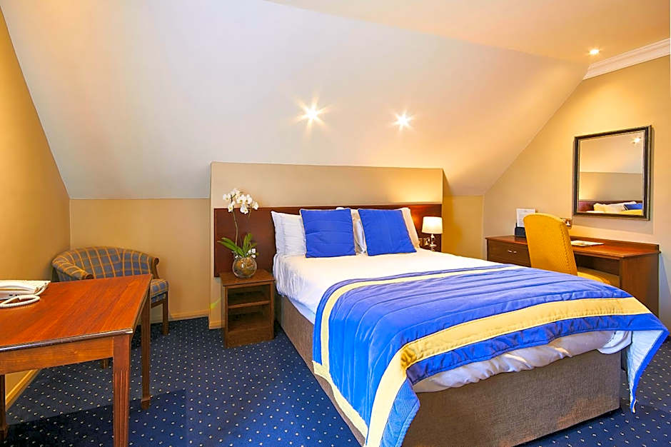 The George Hotel