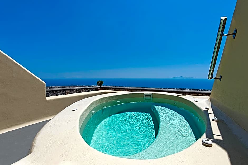 Skyfall Suites - Adults Only