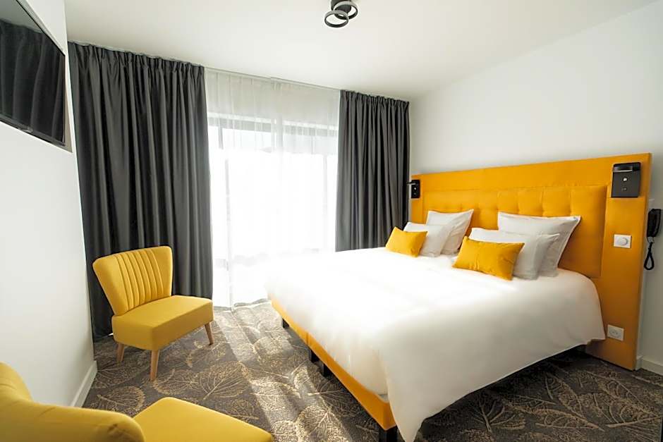 Le Barracuda & Spa, Centre Port, pieds dans l'eau, vue mer