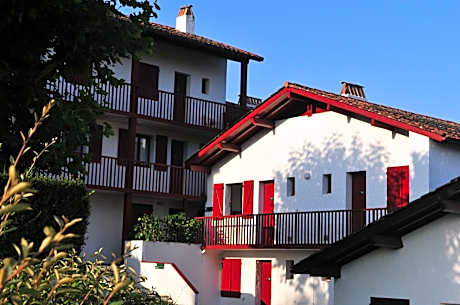 VVF Pays Basque Sare La Rhune