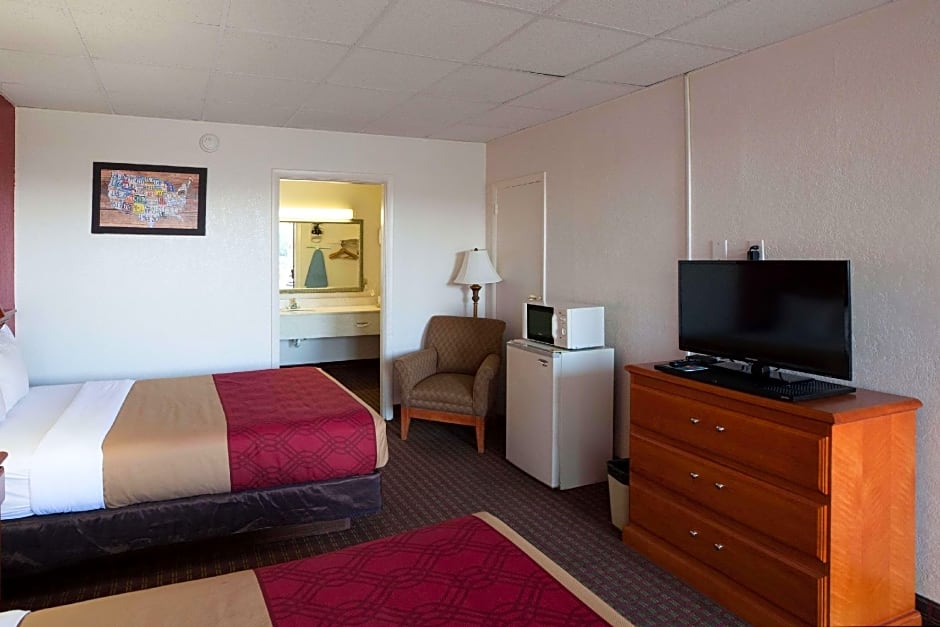 Econo Lodge Wytheville I-77 & I-81