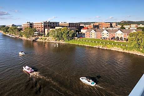 Courtyard by Marriott La Crosse Downtown/Mississippi Riverfront