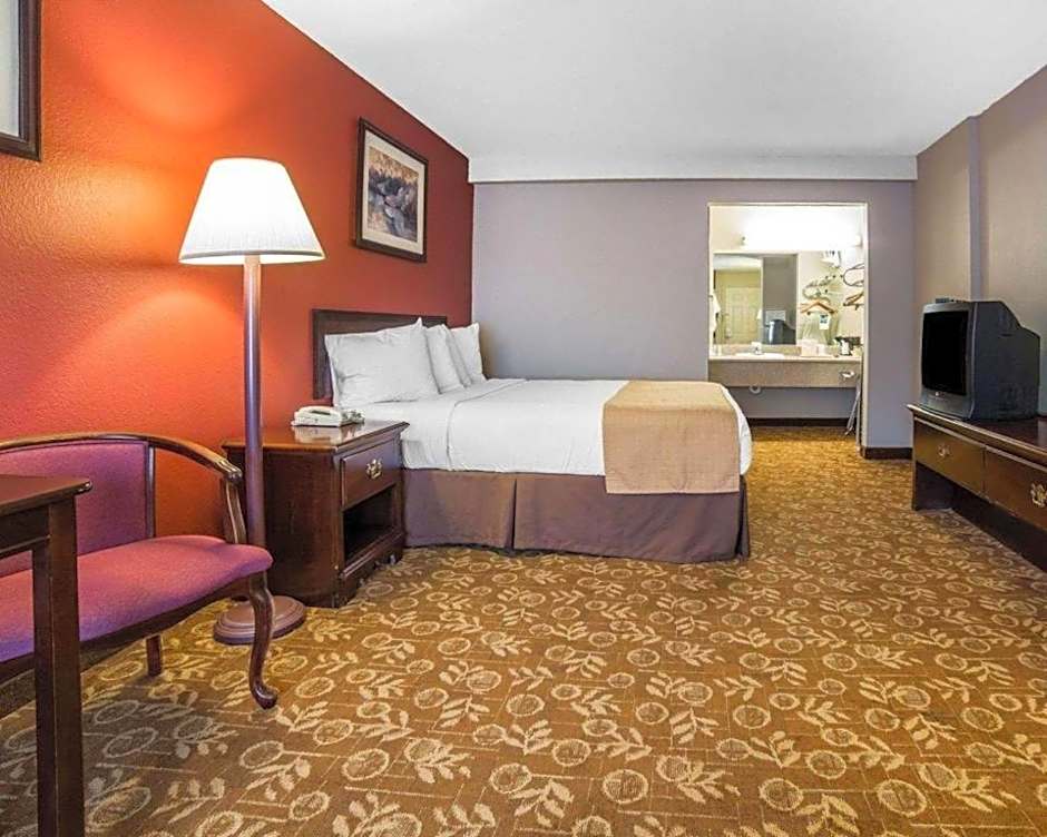 Quality Inn & Suites Minden