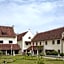 M - Regency Hotel