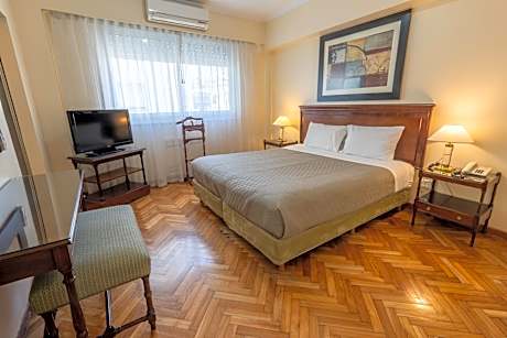 Three-Bedroom Standard Apartment