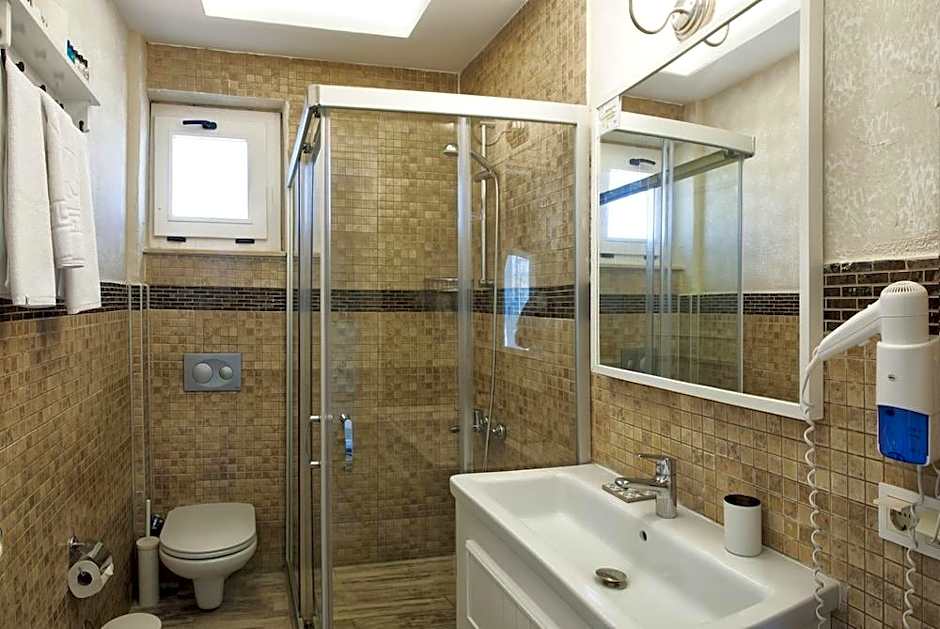 Vodina Hotel