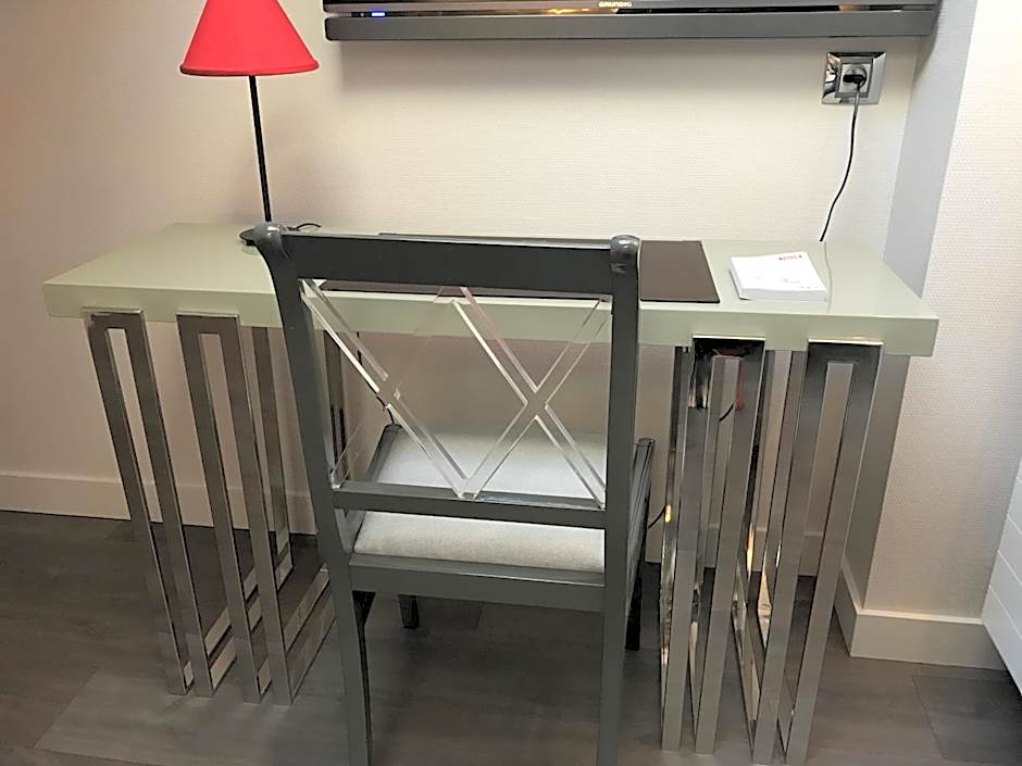 LOGIS Hotel-Restaurant Le Relais d'Aligre
