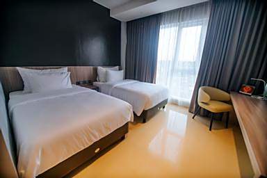 Rogers Hotel Manado