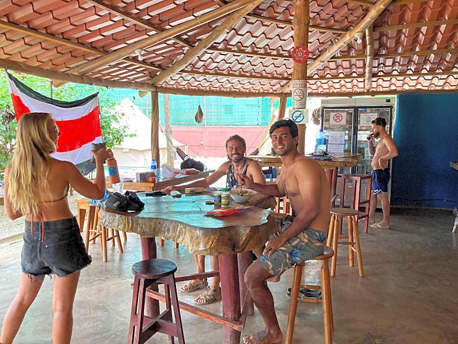 TamaHostel & Glamping