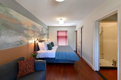 Studio with Garden View