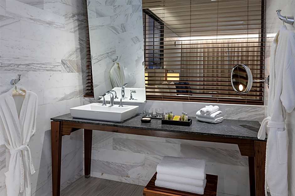 Photo 1 of 7 of 1 King Bed, Mobility Accessible, Roll in Shower, Ocean front