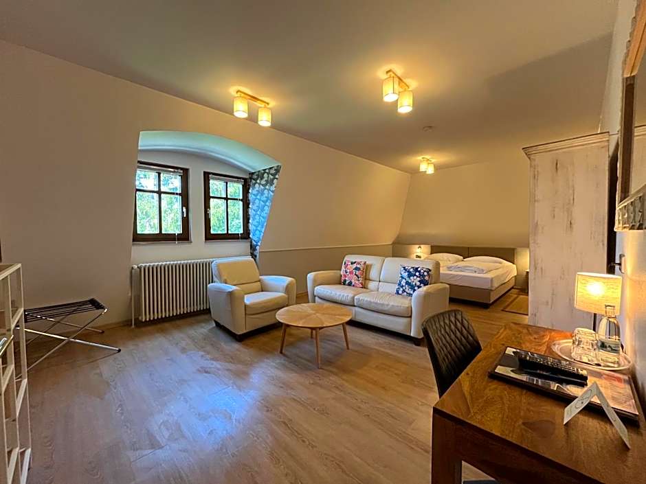 Photo 1 of 9 of Triple Room