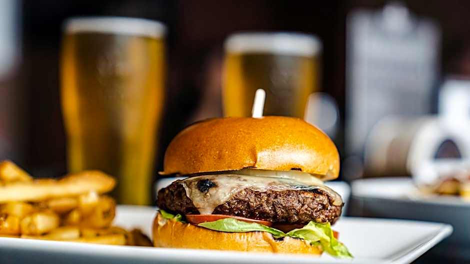 Holiday Inn Hotel & Suites Montreal Centre-ville Ouest By IHG