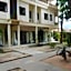 Jinta Hotel Nathon Beach