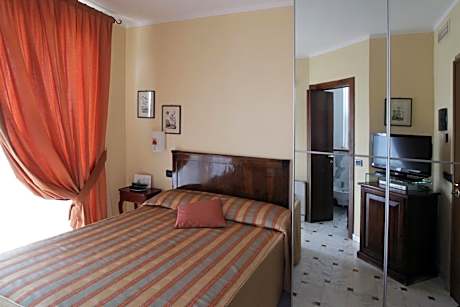 Standard Double Room with Sea View