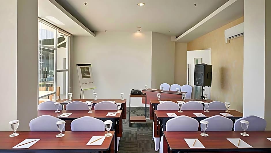 Whiz Prime Hotel Hasanuddin Makassar