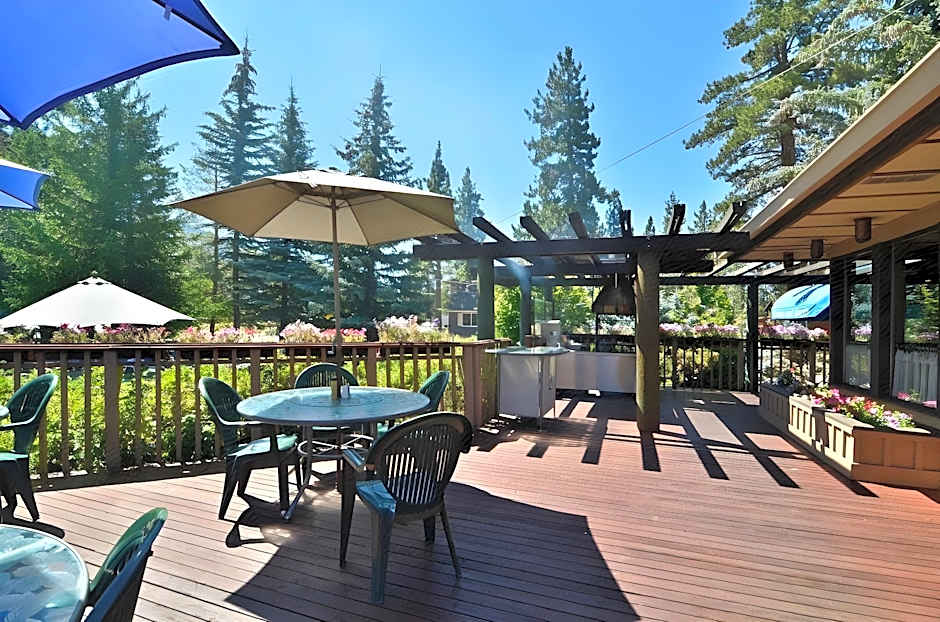Station House Inn South Lake Tahoe, by Oliver