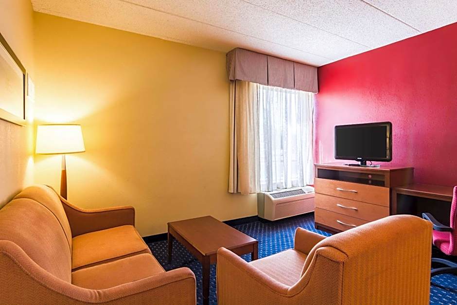 Comfort Inn At Joint Base Andrews
