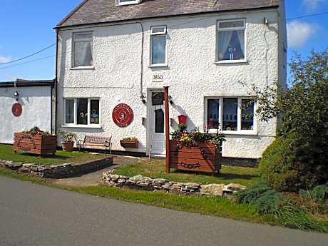 Sportsmans Lodge Bed and Breakfast