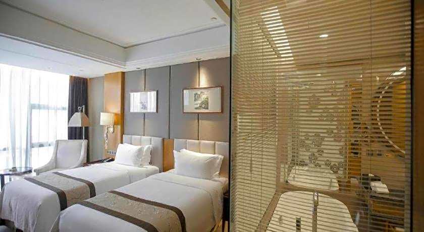 Zhangjiagang Zhonglian GDH International  Hotel