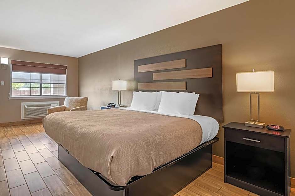 Quality Inn & Suites