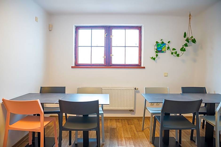 Hostel Little Quarter