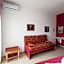 PalerMonAmour Art Gallery Suite