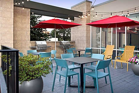 Home2 Suites by Hilton Greensboro Airport, NC