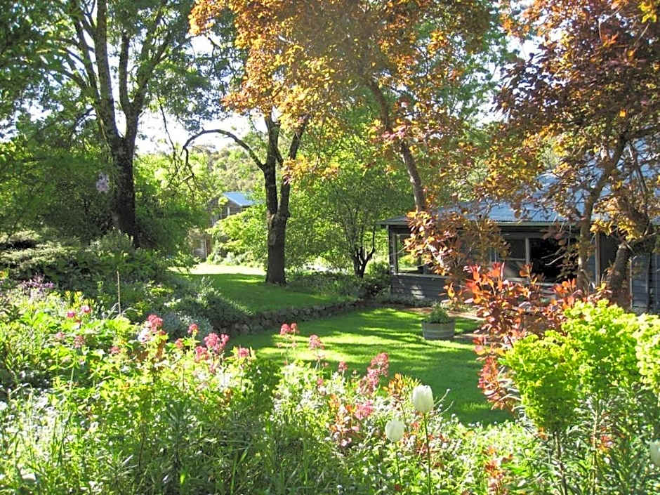 Braeside Mount Macedon Country Retreat Bed and Breakfast