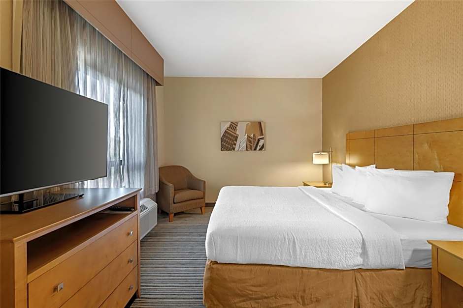 Best Western Royal Plaza Hotel & Trade Center