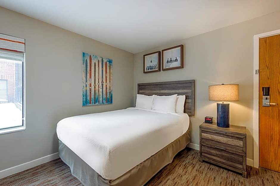 Raintree's Park Plaza Park City