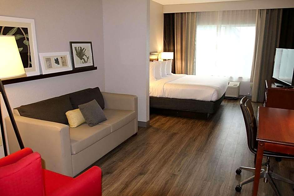 Country Inn & Suites by Radisson, Wilson, NC