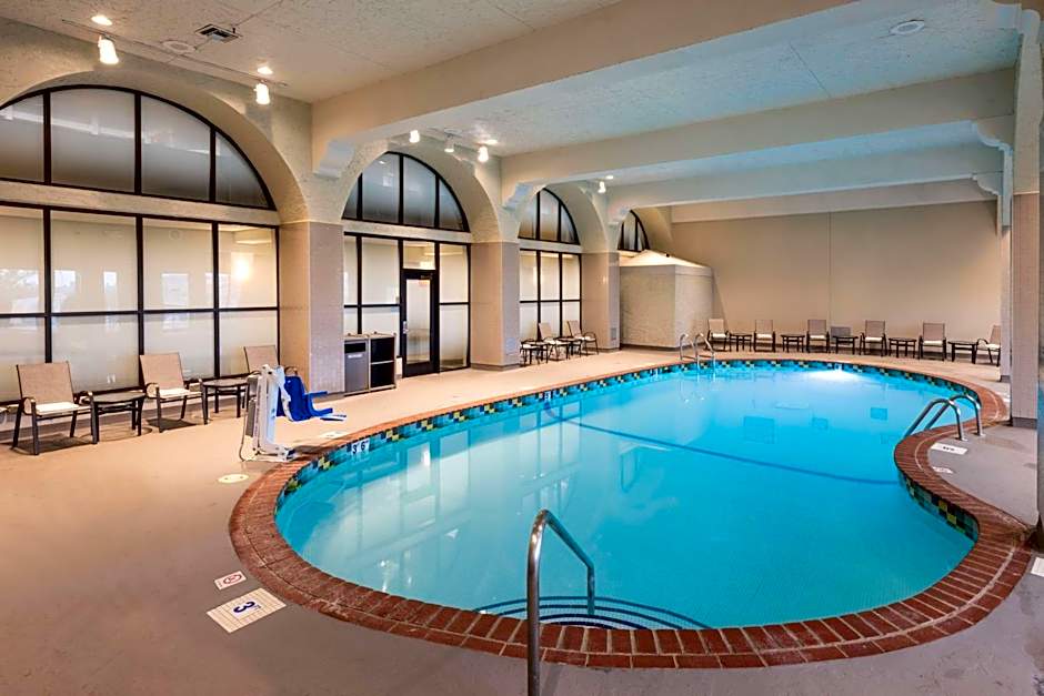 Embassy Suites by Hilton Bloomington / Minneapolis