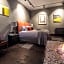 Uvence Arte + Hotel