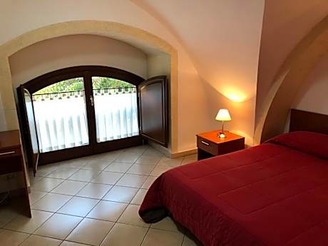 Large Double or Twin Room