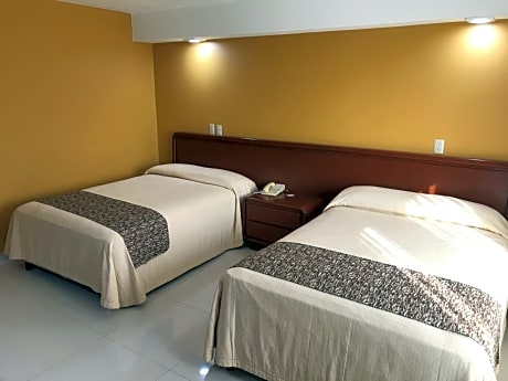 Villa - Queen Room with Two Queen Beds